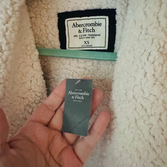 Abercrombie & Fitch Buffalo Plaid Sherpa Lined Jacket - Sz XS - NWT - Picture 4 of 6